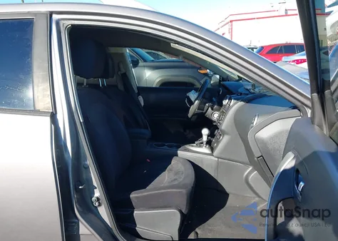 2015 Nissan Rogue Select S z USA, uszkodzony, nr VIN JN8AS5MT2FW163033